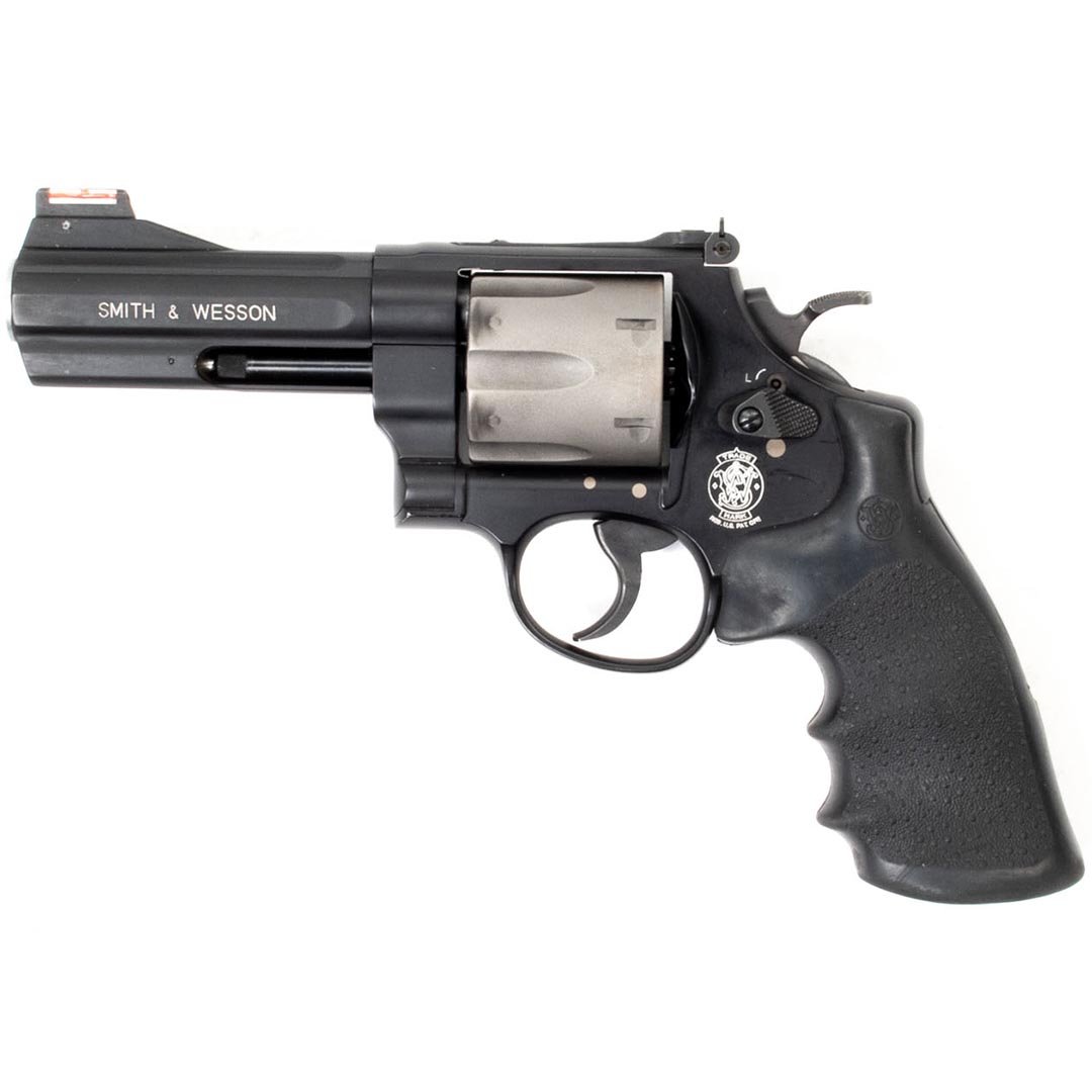 SMITH & WESSON 329PD